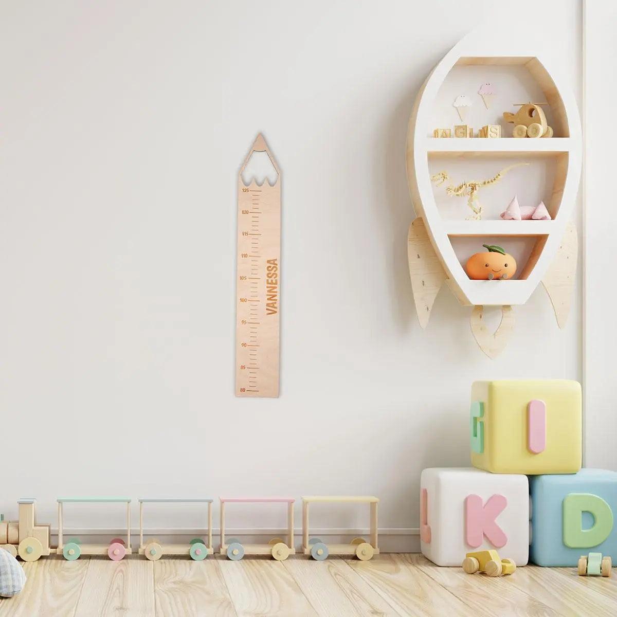 Messlatte Buntstift mit Personalisierung
