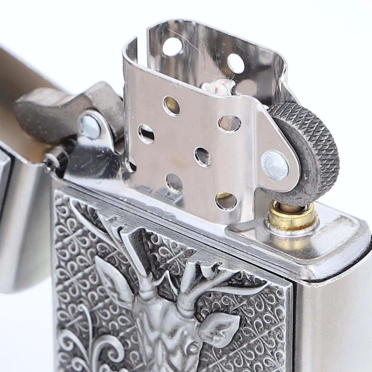Premium Zippo Hirsch mit Gravur - originales windfestes Benzinfeuerzeug