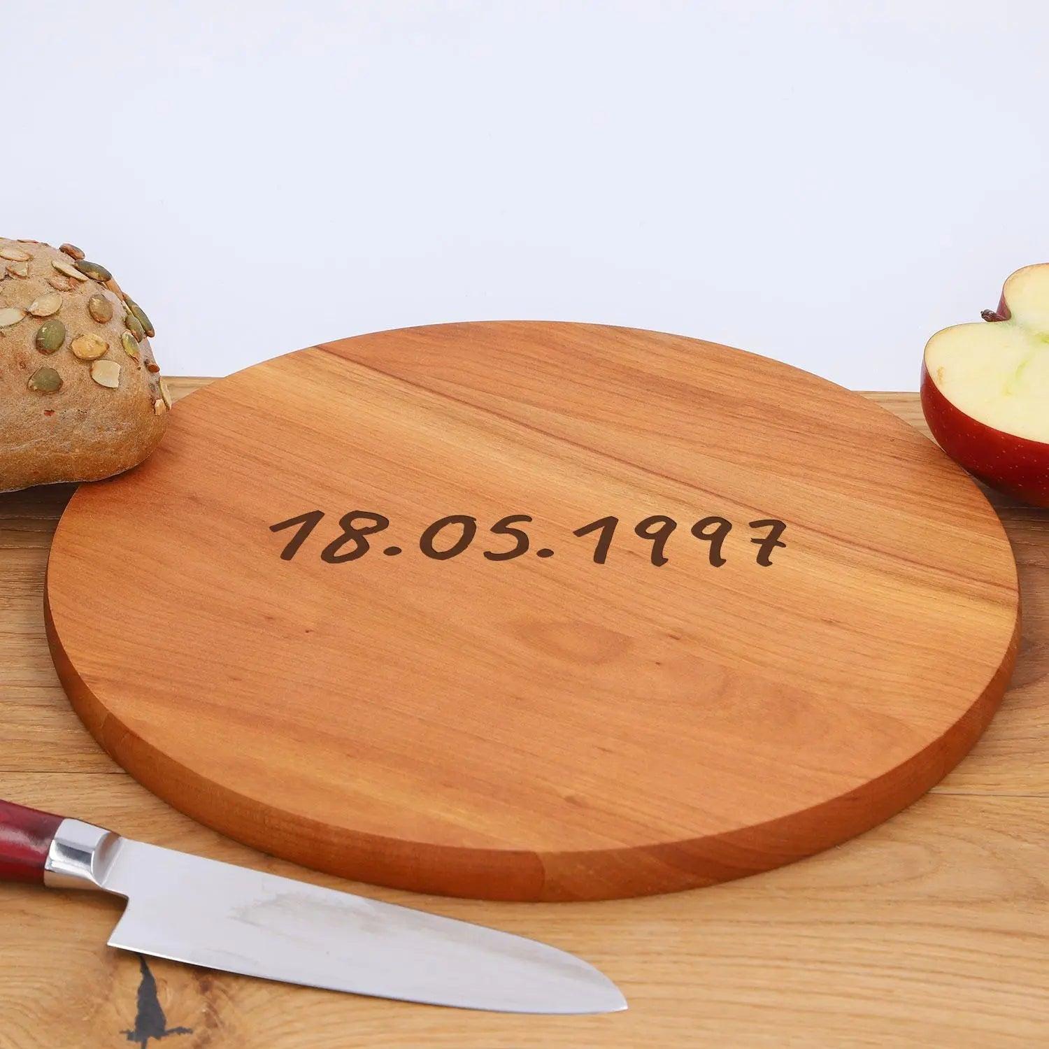Rundes Schneidebrett mit Gravur aus Kirsche "Small"