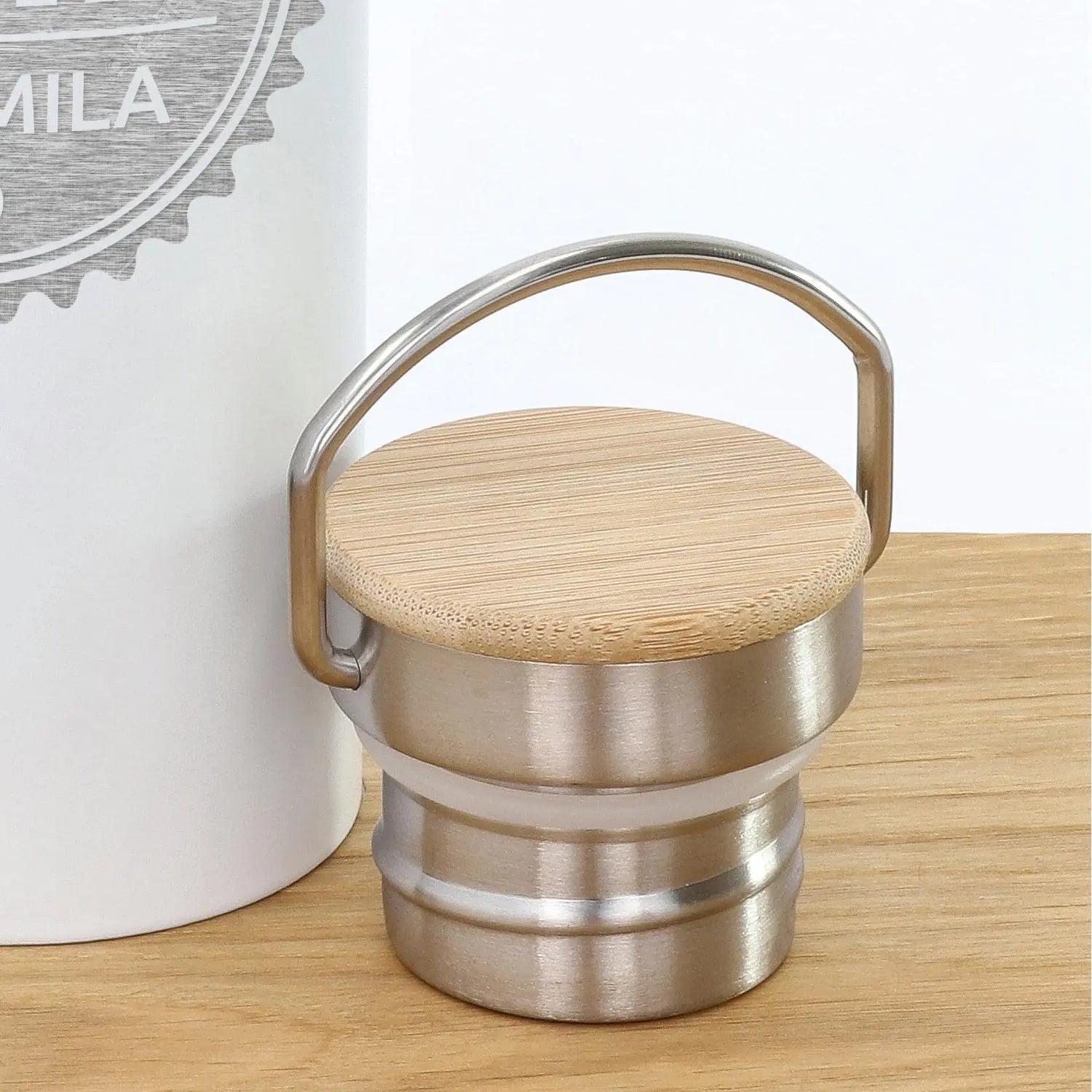 Edelstahl Trinkflasche personalisiert mit Bambus-Deckel in weiß (700 ml)