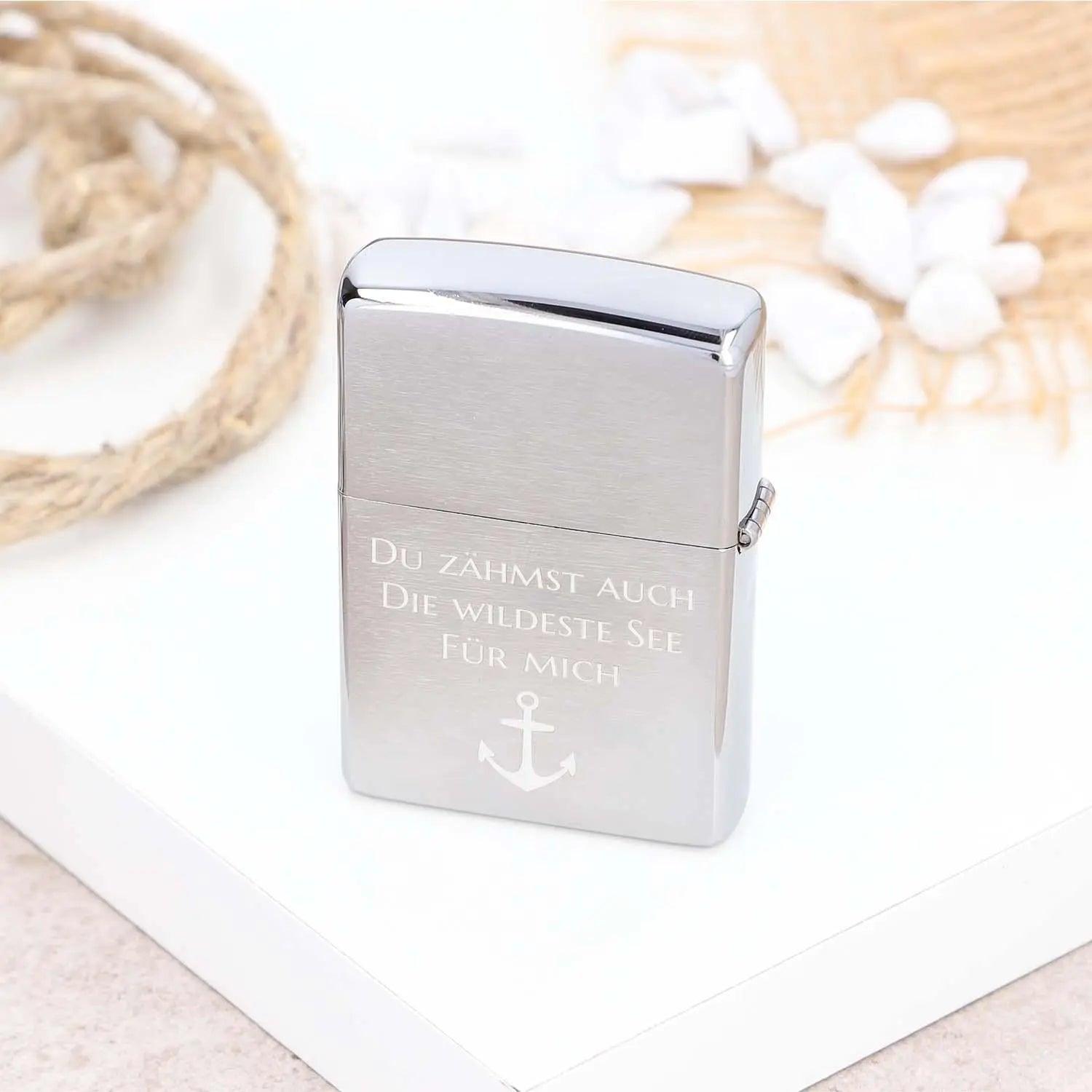 Premium Zippo Anker mit Gravur - originales windfestes Benzinfeuerzeug