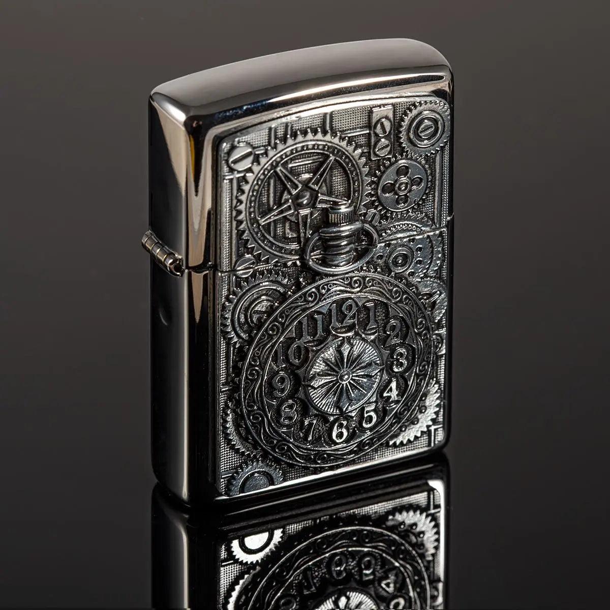Premium Zippo Taschenuhr mit Gravur - originales Benzinfeuerzeug im Vintage-Look