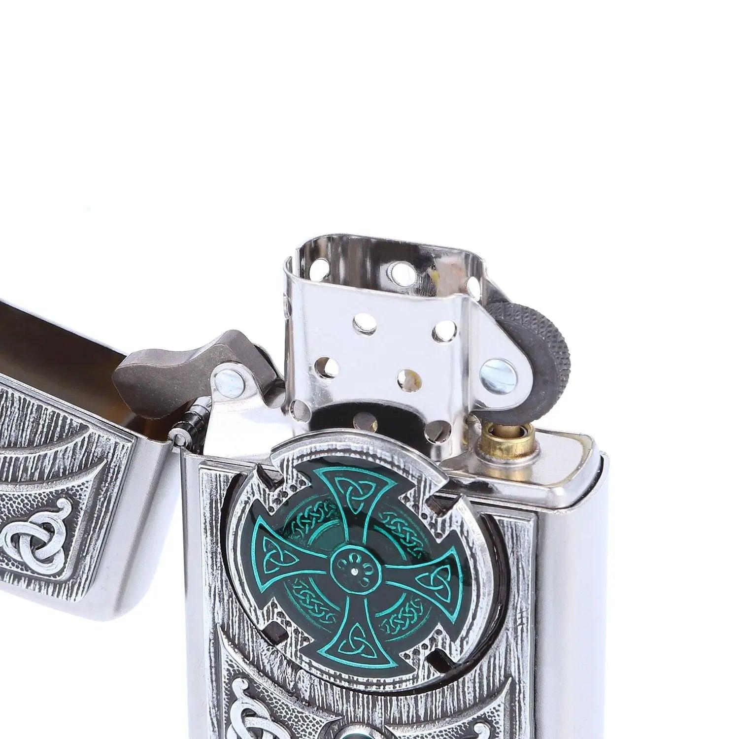Premium Zippo Celtic Green Cross mit Gravur - originales Benzinfeuerzeug