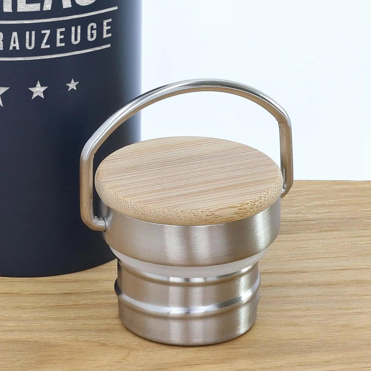 Edelstahl Trinkflasche personalisiert mit Bambus-Deckel in navy blau (700 ml)