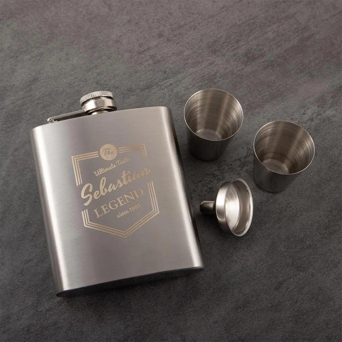 Flachmann Set mit Gravur und 2 Bechern 200 ml - personalisiertes Geschenk in Geschenkbox