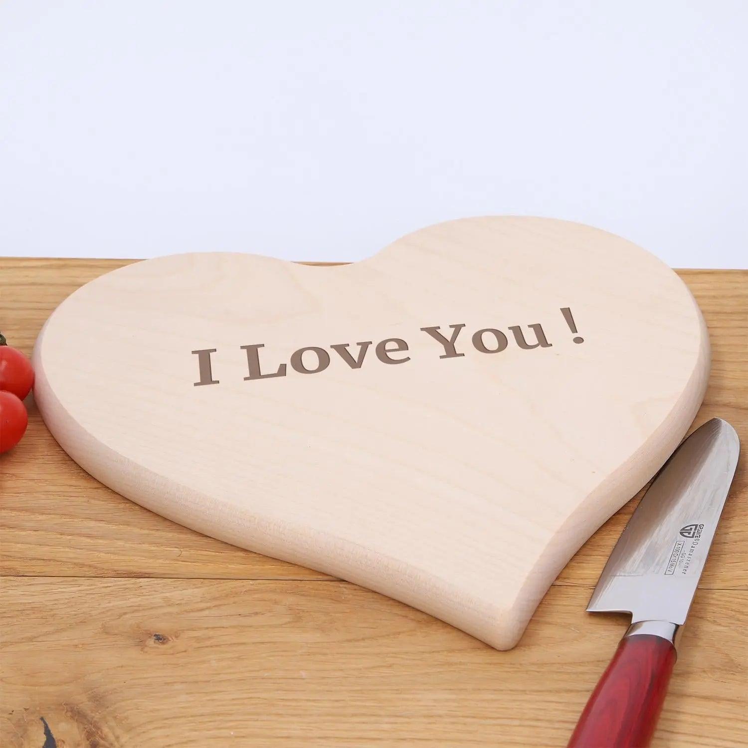 Schneidebrett mit Gravur aus Ahorn "Love"