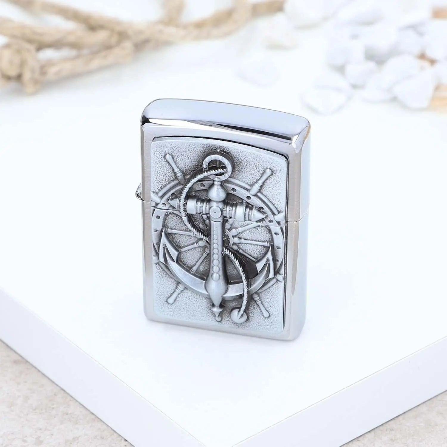 Premium Zippo Anker mit Gravur - originales windfestes Benzinfeuerzeug