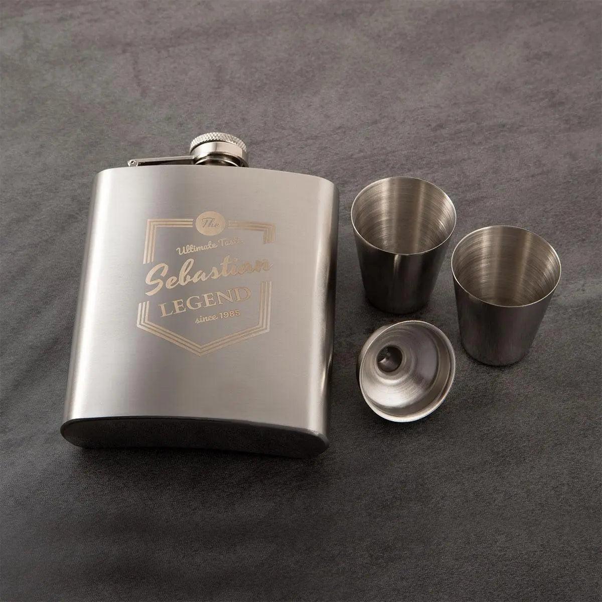 Flachmann Set mit Gravur und 2 Bechern 200 ml - personalisiertes Geschenk in Geschenkbox