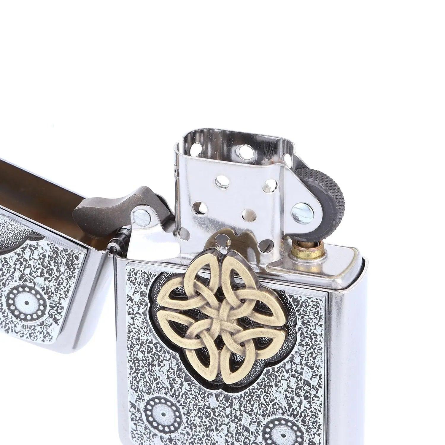 Premium Zippo Celtic Knot mit Gravur - originales Benzinfeuerzeug