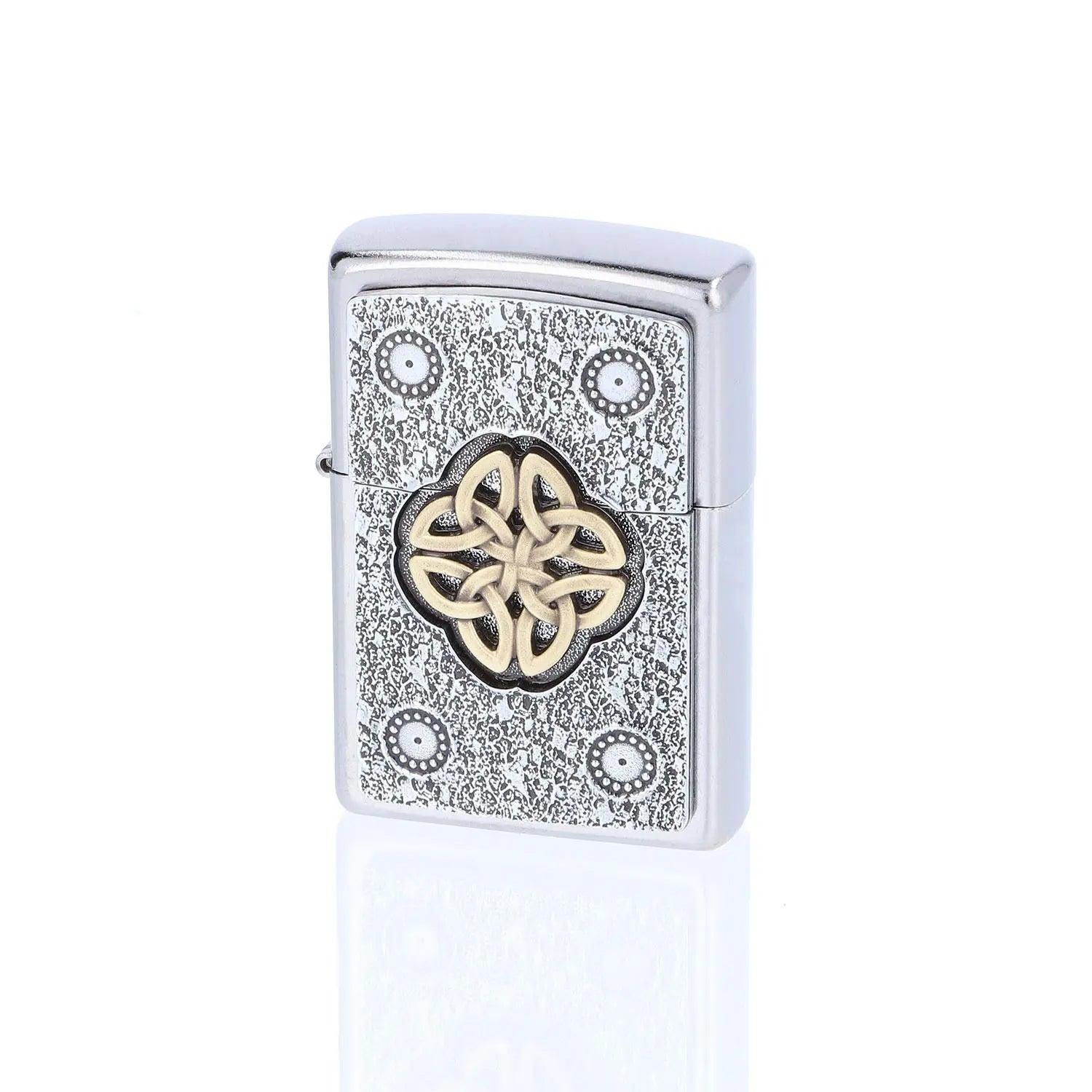 Premium Zippo Celtic Knot mit Gravur - originales Benzinfeuerzeug