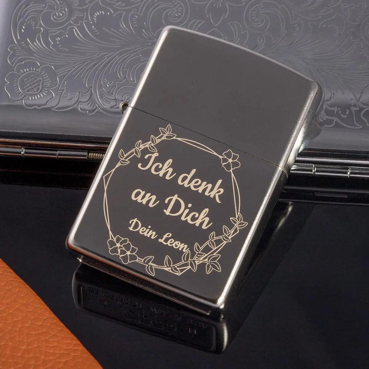 Zippo Satin Chrome mit Gravur - originales windfestes Benzinfeuerzeug